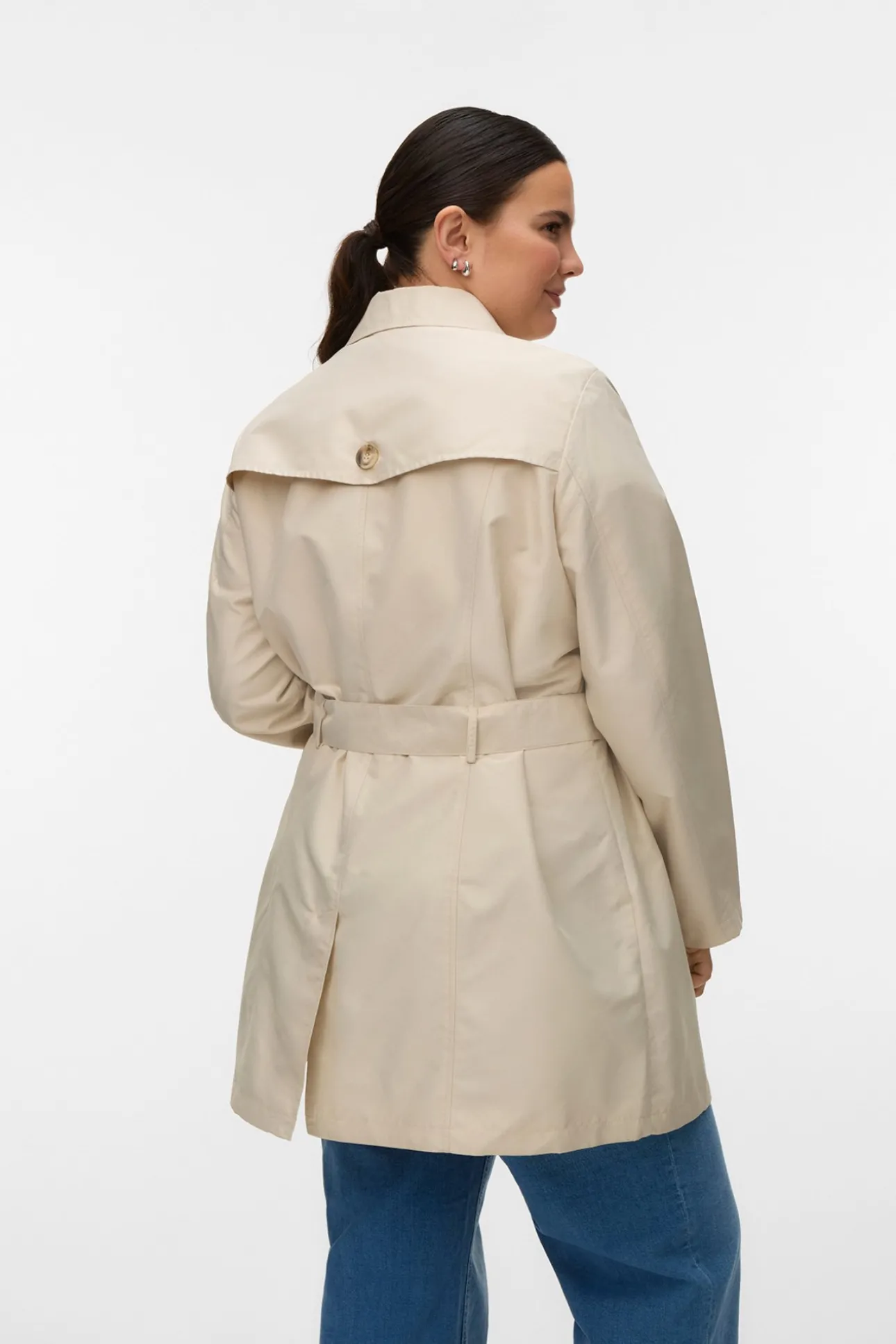 Gabardina corta talla grande