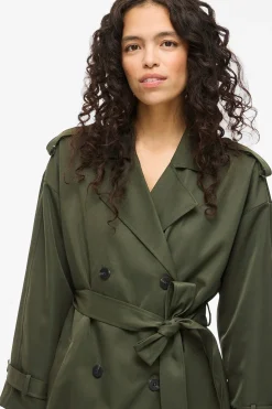 Gabardina larga anudada