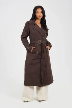 Gabardina larga con cintur&oacute;n