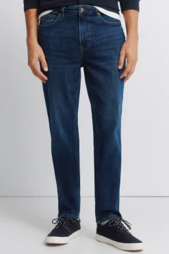 Jeans lavado oscuro slim fit