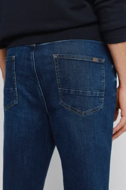 Jeans lavado oscuro slim fit