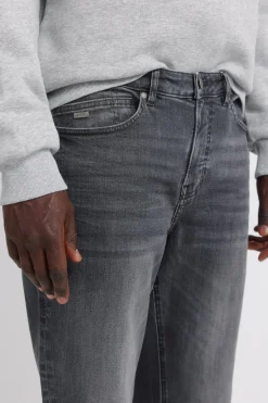 Jeans negro lavado slim fit