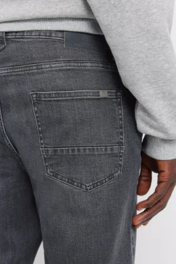 Jeans negro lavado slim fit