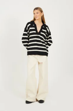 Jersey a rayas con cuello pico