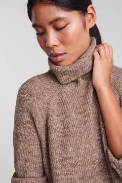 Jersey largo cuello vuelto