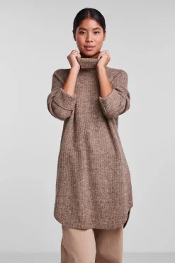 Jersey largo cuello vuelto