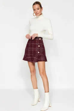 Minifalda con bajo de volantes