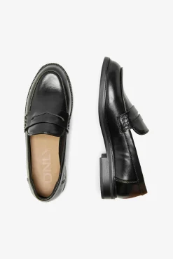 Mocas&iacute;n punta redonda