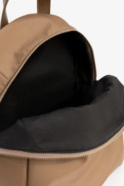 Mochila de Nylon con Bolsillo