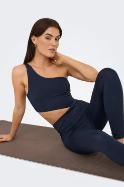 Mono deportivo asim&eacute;trico