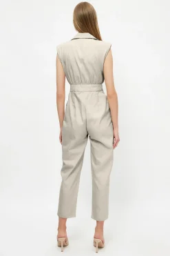 Mono sin mangas botones