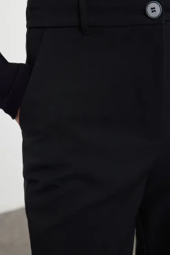 Pantal&oacute;n b&aacute;sico