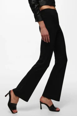 Pantal&oacute;n campana ajustado