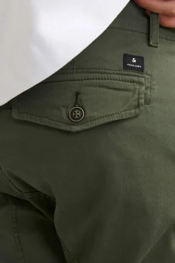 Pantal&oacute;n cargo slim fit