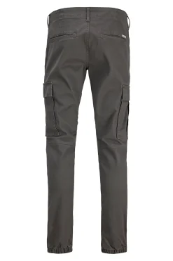 Pantal&oacute;n cargo slim fit
