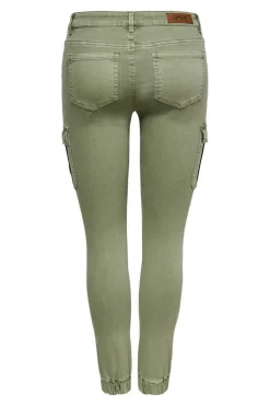 Pantal&oacute;n cargo slim fit