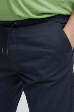 Pantal&oacute;n chino casual