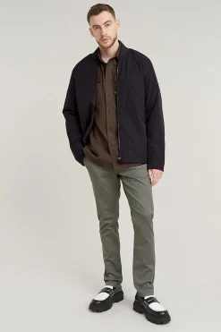 Pantal&oacute;n chino, corte pitillo