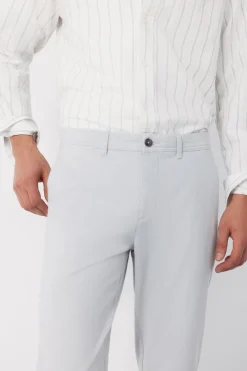 Pantal&oacute;n chino regular fit