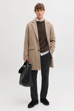 Pantal&oacute;n chino regular tiro medio