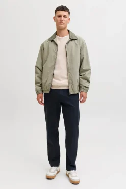 Pantal&oacute;n chino relaxed