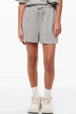 Pantal&oacute;n corto deportivo