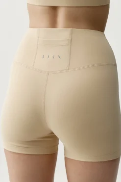 Pantal&oacute;n corto deportivo Deo beige