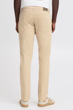 Pantal&oacute;n de corte regular