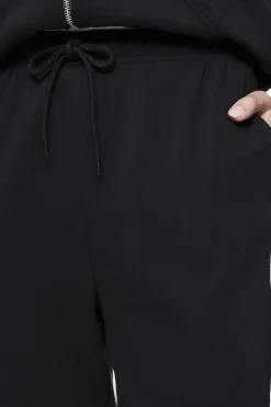 Pantal&oacute;n deportivo