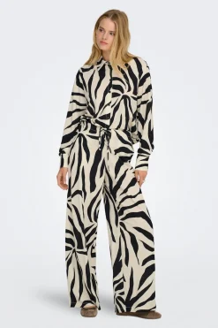 Pantal&oacute;n estampado floral