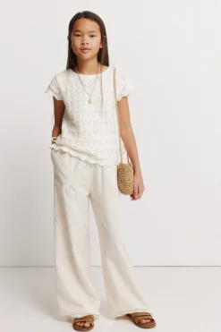 Pantal&oacute;n fluido con bordados ni&ntilde;a