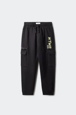 Pantal&oacute;n jogger cargo ni&ntilde;o