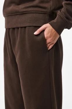 Pantal&oacute;n jogger pu&ntilde;o