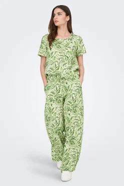 Pantalón largo ancho