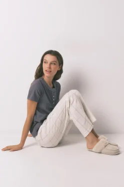 Pantal&oacute;n largo franela blanco print cuadros