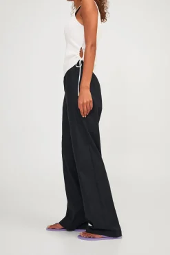 Pantal&oacute;n regular fit verano