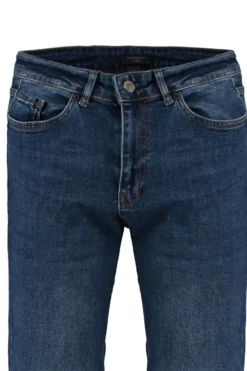 Pantal&oacute;n vaquero ajustado