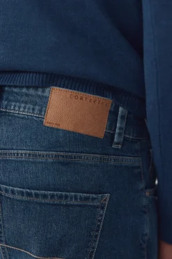 Pantal&oacute;n vaquero ligero regular fit