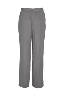 Pantalon estilo traje