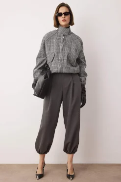 Pantalones bombachos flu&iacute;dos