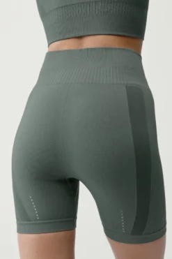 Pantalones cortos deportivos Eris verde