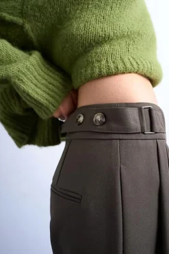 Pantalones holgados de pierna ancha