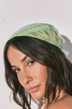 Pa&ntilde;uelo algod&oacute;n estampado multicolor