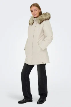 Parka con capucha con pelo