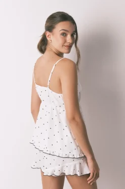 Pijama corto tirantes blanco estampado corazones