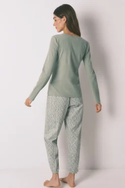 Pijama largo algod&oacute;n estampado flores verde