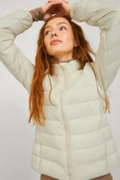 Plum&iacute;fero corto acolchado