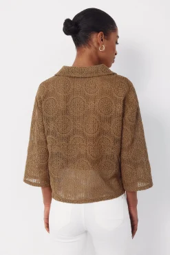 Polo r&uacute;stico bordado