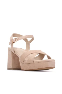 Sandalia tac&oacute;n ancho y plataforma