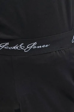 Set de pijama con logo